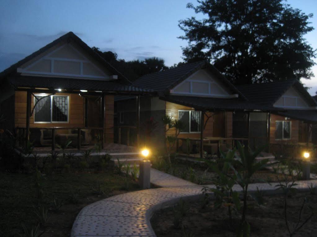 Atmaland Resort كِب المظهر الخارجي الصورة